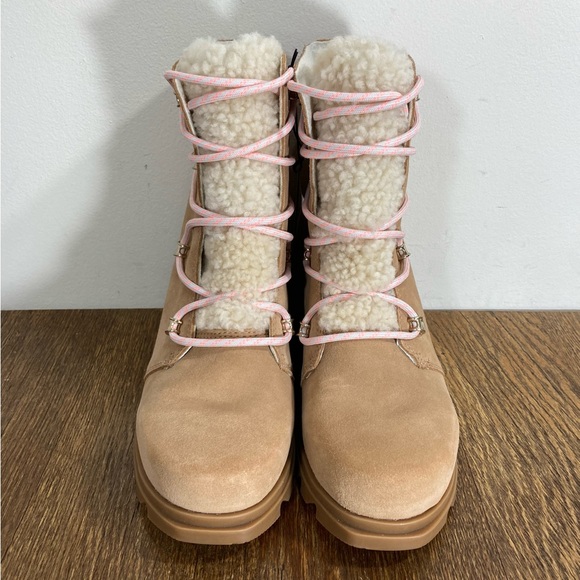 NEW Sorel Joan of Arctic Wedge lll Lace Cozy Bootie Womens Size 7.5 Tawny Buff - Picture 3 of 13